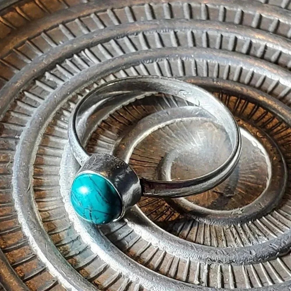 Artisan India Blue Turquoise 925 Sterling Silver Plated Gemstone Ring Size 8